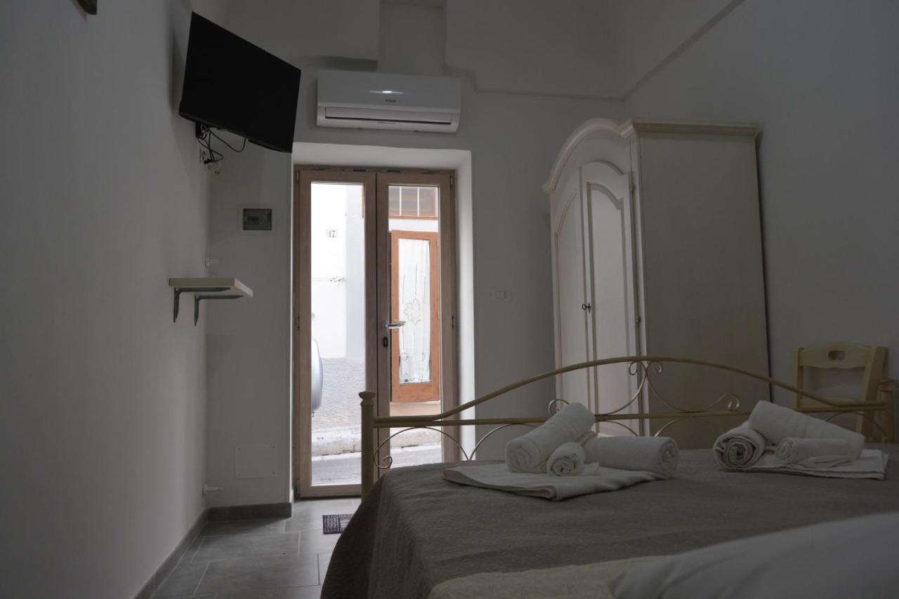 オストゥーニ A Casa Di Gioヴィラ エクステリア 写真